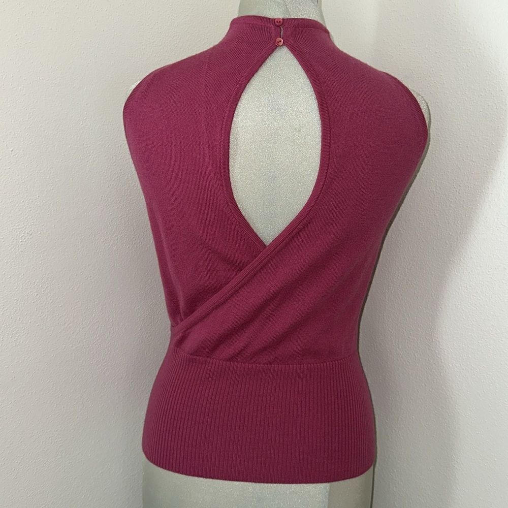 Kay Unger 100% merino wool open back tank m medium hot Barbie pink